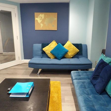 Lovely 3 Bedroom Apartment With Private Garden In Edinburgh City Centre Eksteriør billede