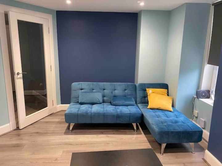 Lovely 3 Bedroom Apartment With Private Garden In Edinburgh City Centre Eksteriør billede
