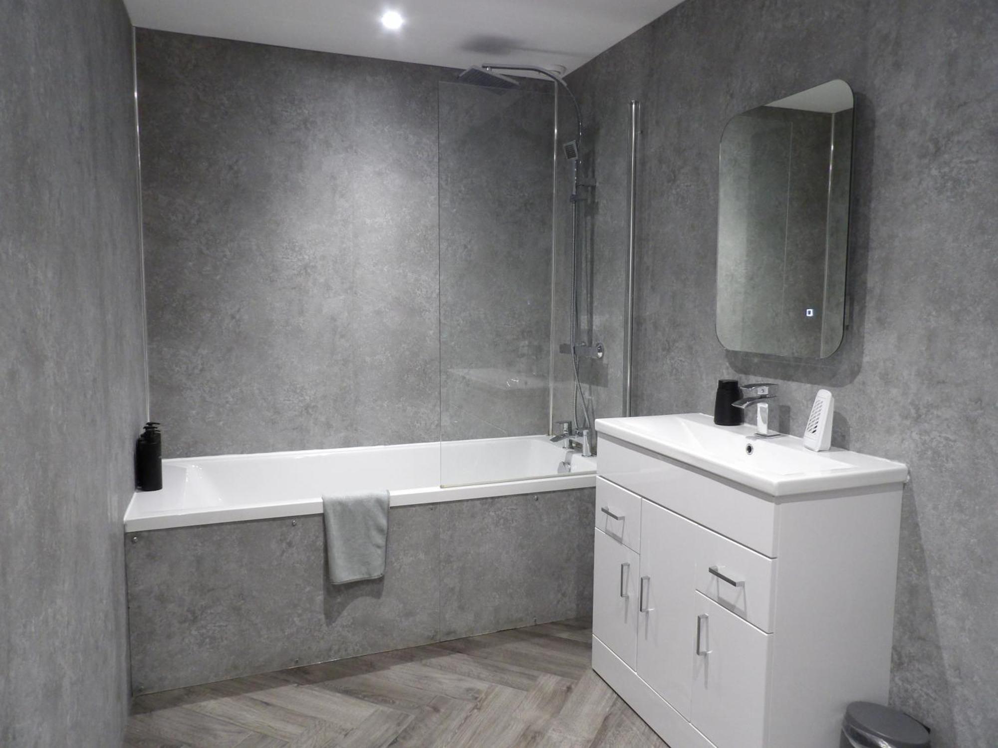 Lovely 3 Bedroom Apartment With Private Garden In Edinburgh City Centre Eksteriør billede