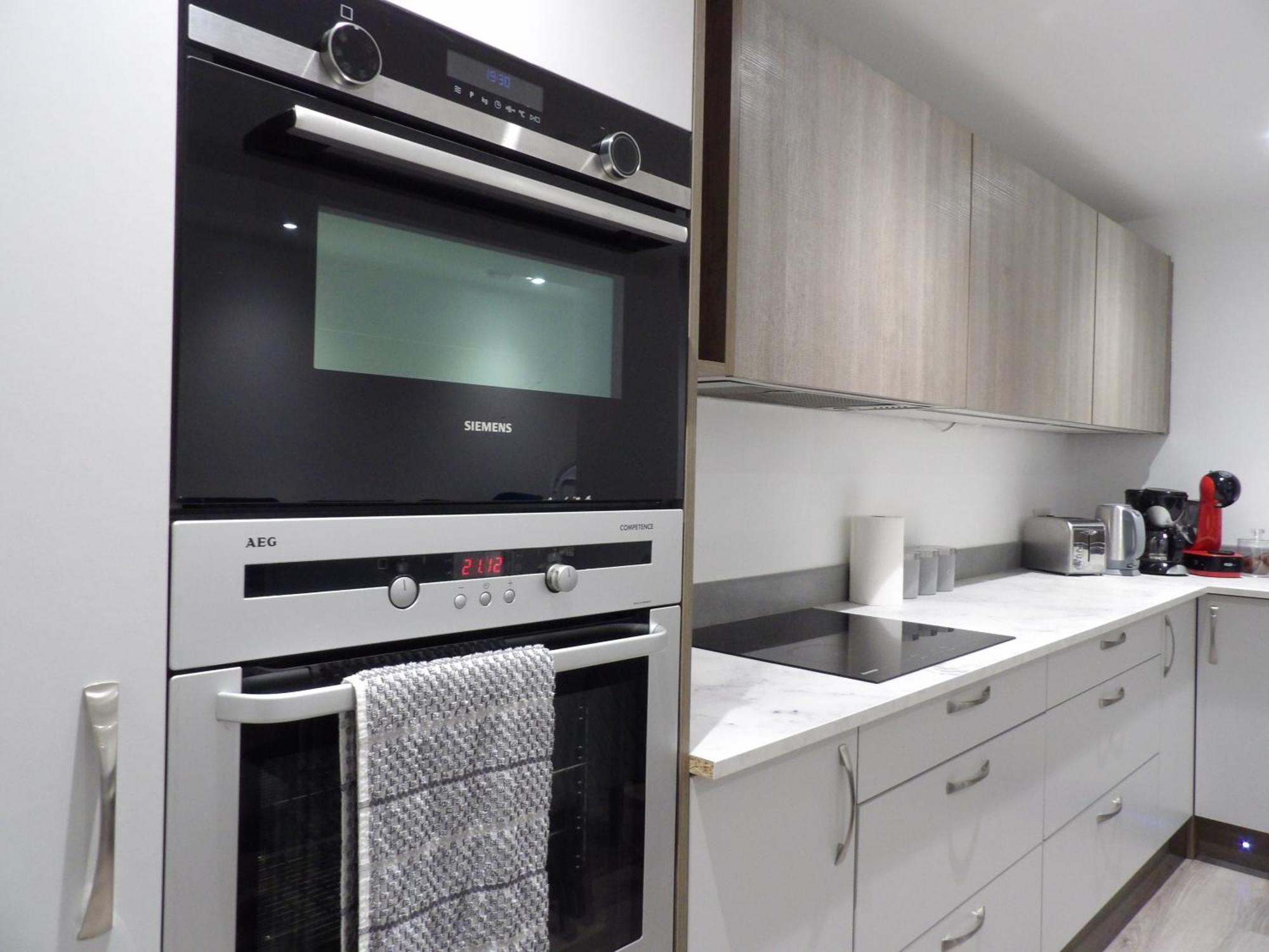 Lovely 3 Bedroom Apartment With Private Garden In Edinburgh City Centre Eksteriør billede