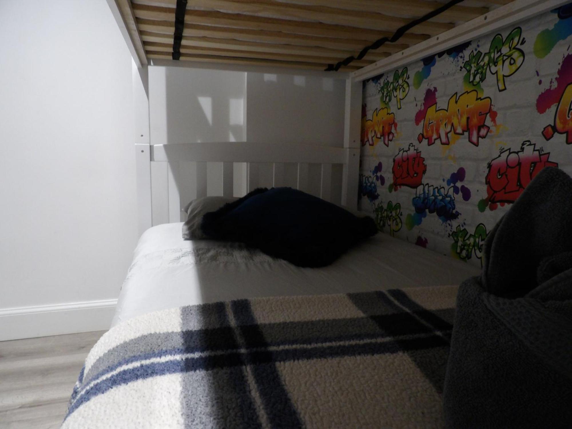 Lovely 3 Bedroom Apartment With Private Garden In Edinburgh City Centre Eksteriør billede